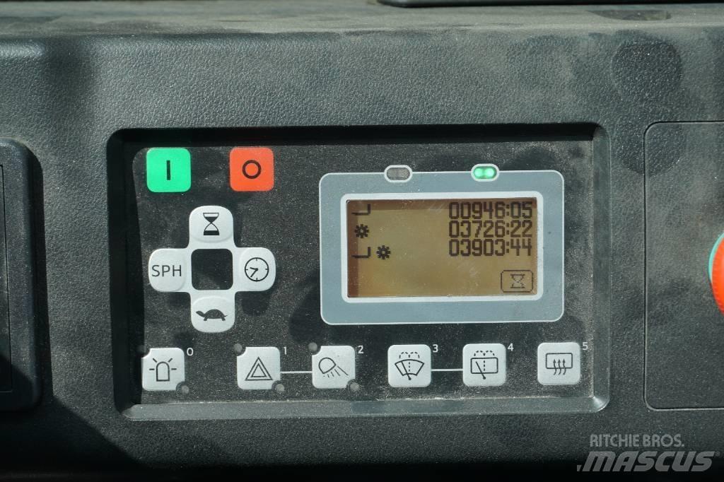 Toyota 8FBMT35 Електрически вилични кари-повдигачи