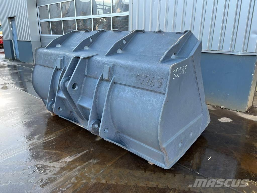 CAT Bucket 950 Кофи