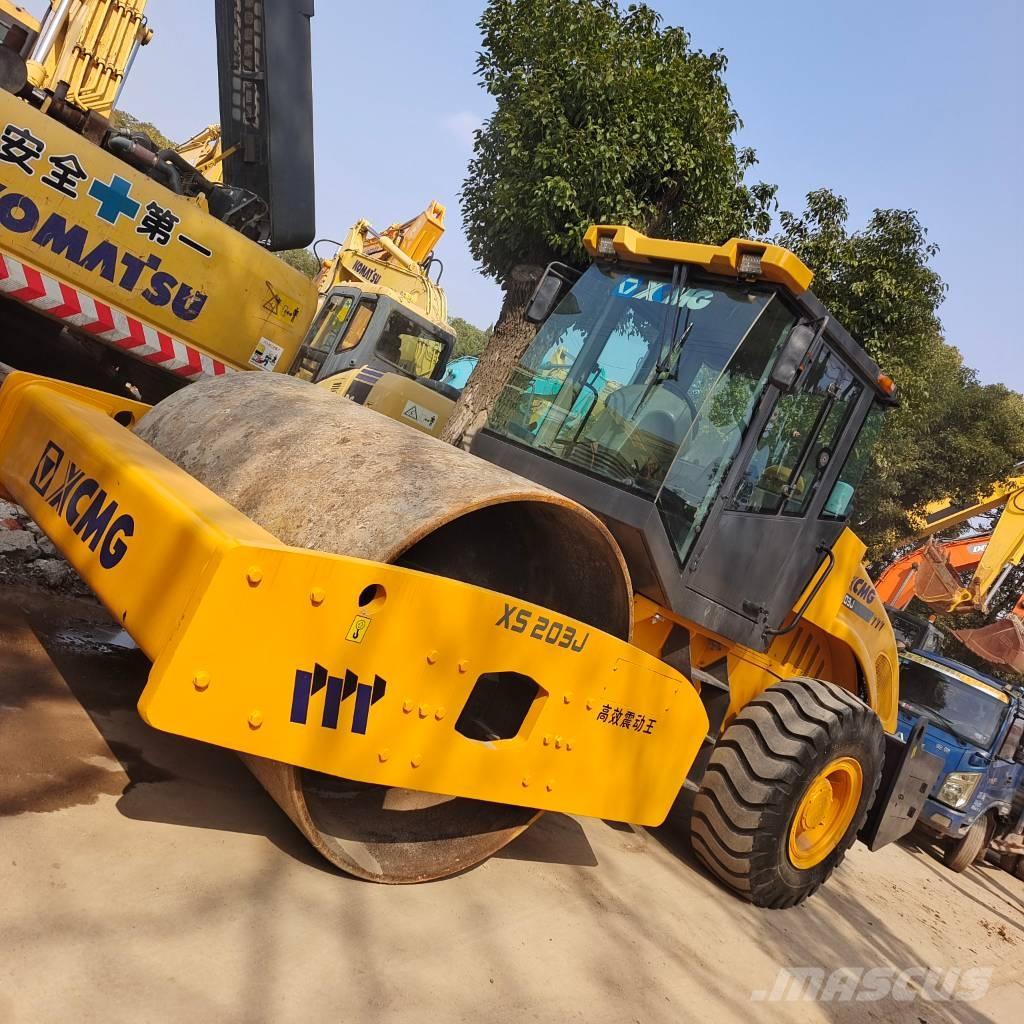 XCMG XS 203 J Еднобарабанни ролки
