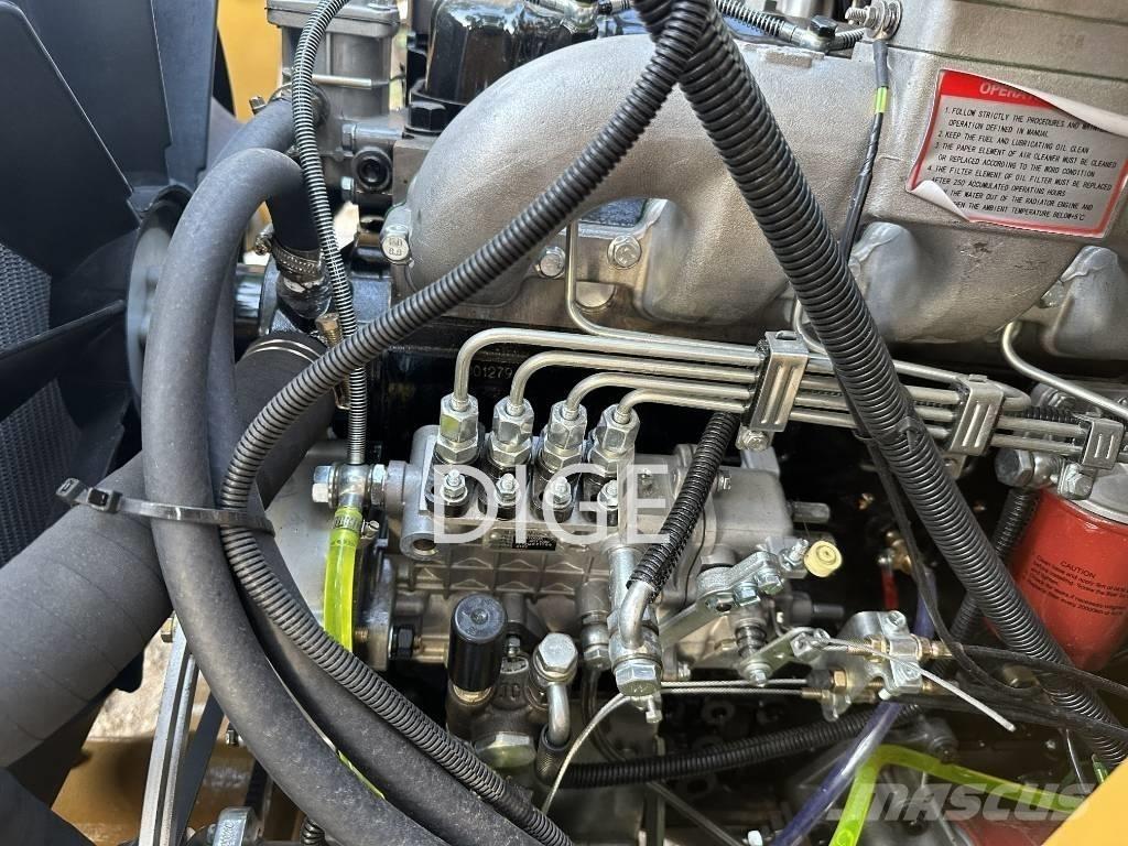CAT 420 F Товарач със заден ексватор