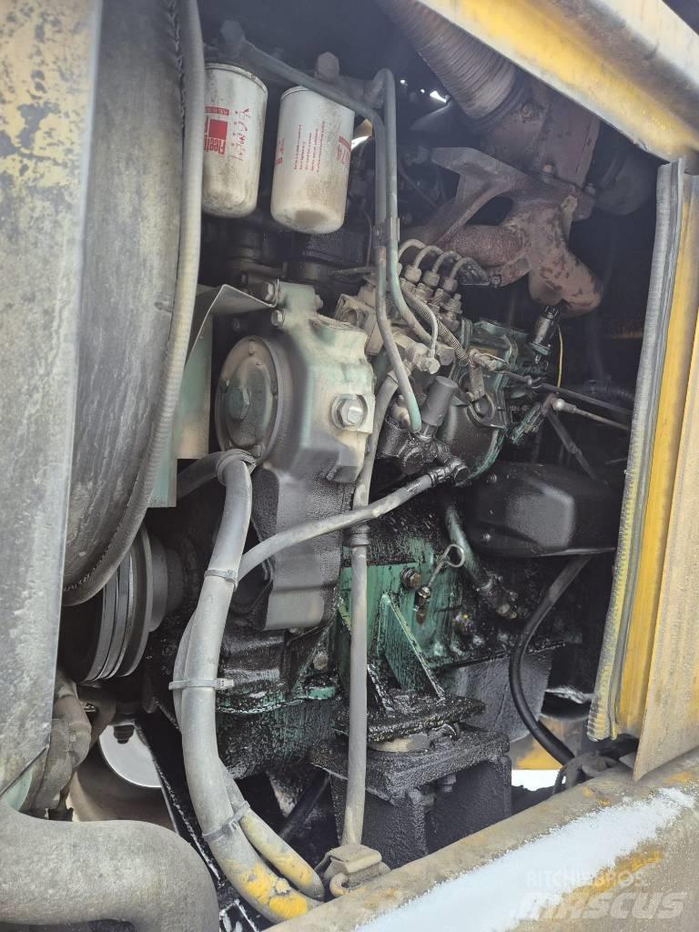 Volvo L 70 Колесни товарачи