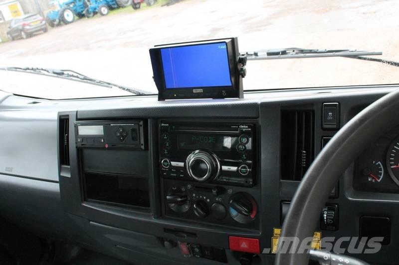 Isuzu 75.150 Бордови камион / автолебедка