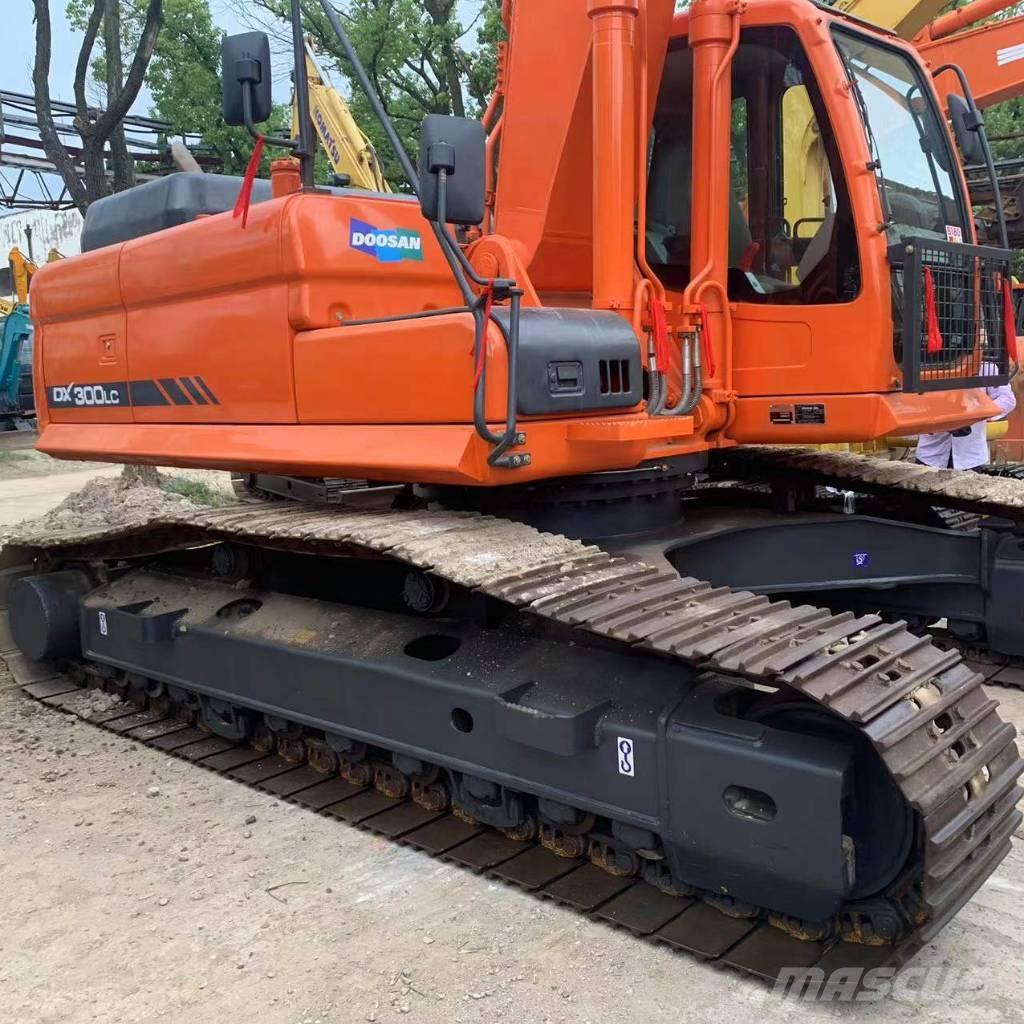 Doosan DX 300 Верижен екскаватор
