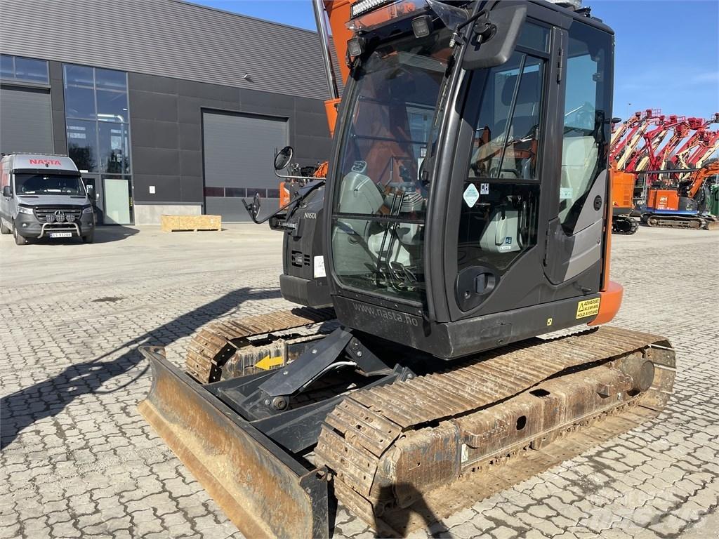 Hitachi ZX 85 US-6 Средни екскаватори 7т - 12т