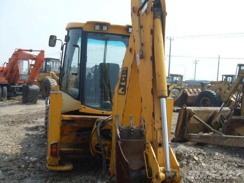 JCB 3cx Товарач със заден ексватор