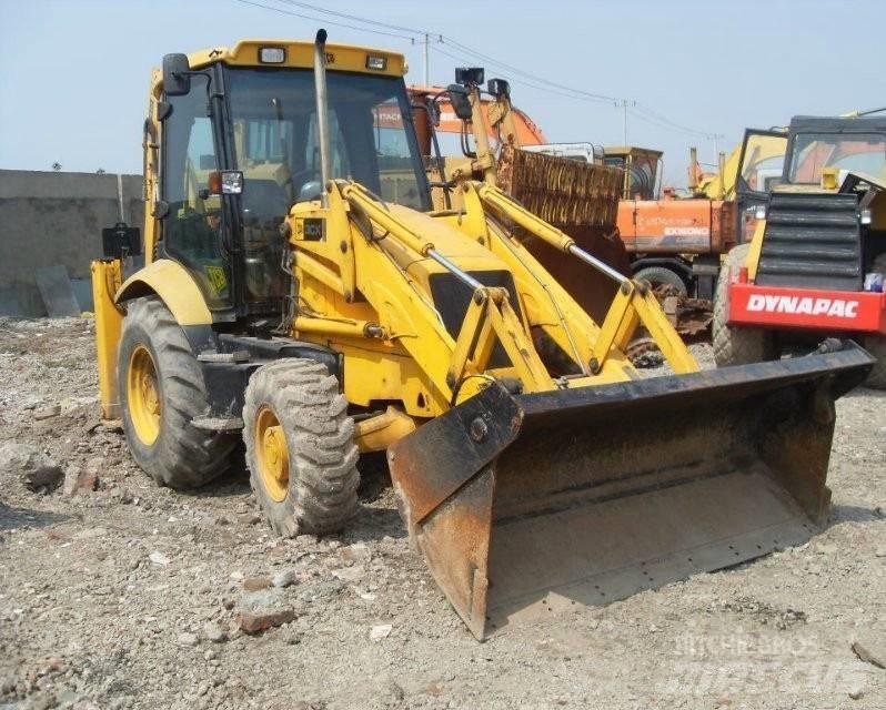 JCB 3cx Товарач със заден ексватор