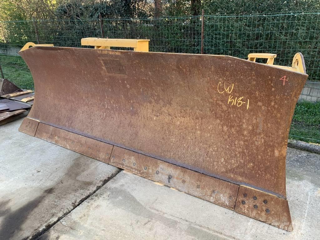 CAT D 6 T XLVP Верижни булдозери
