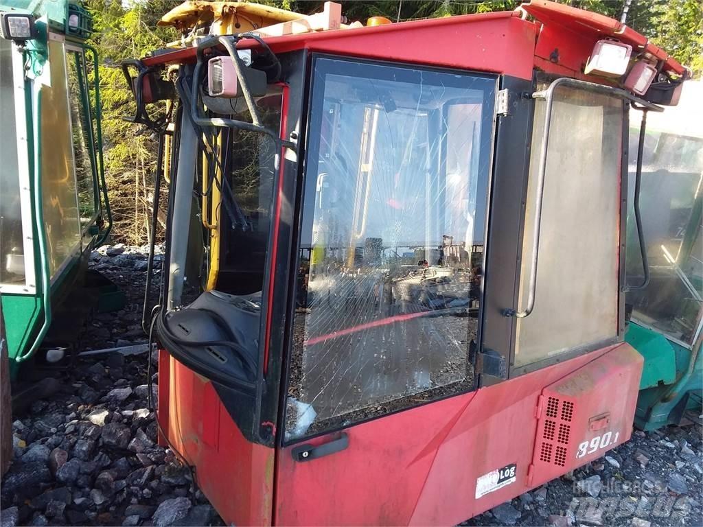Valmet 890.1 Кабина