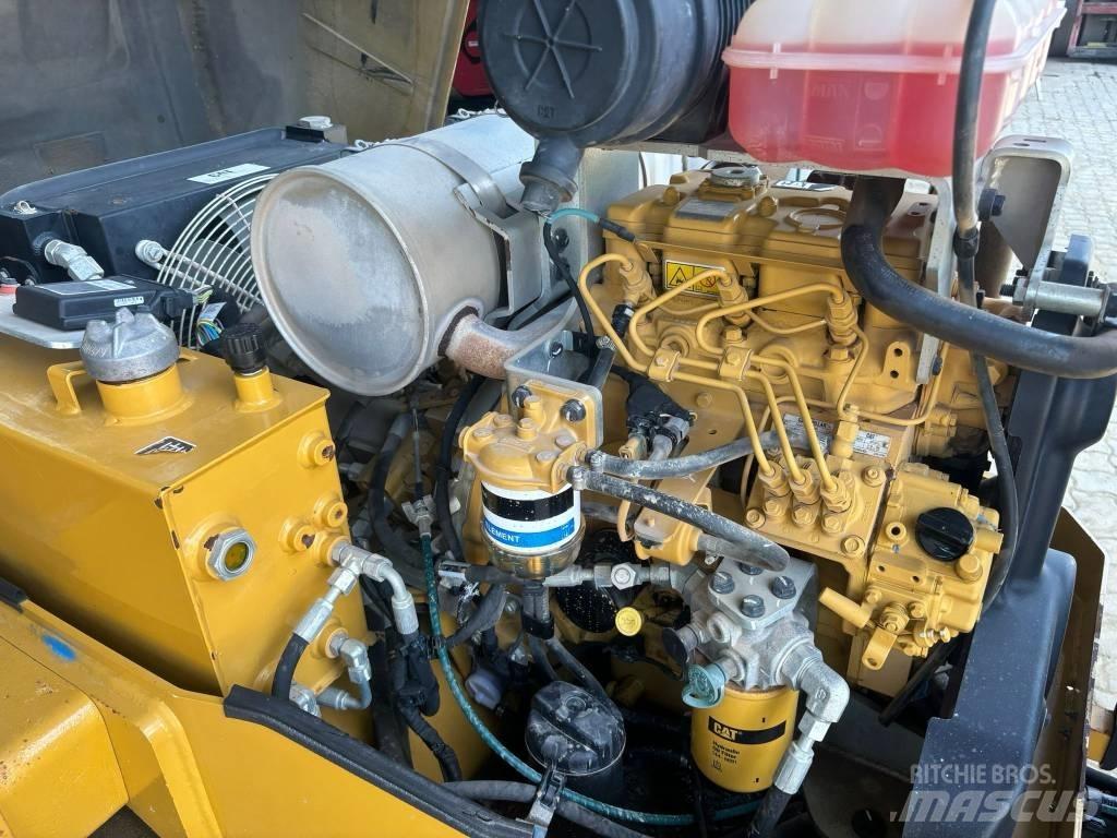 CAT CB 24 B Двойни барабанни ролки

