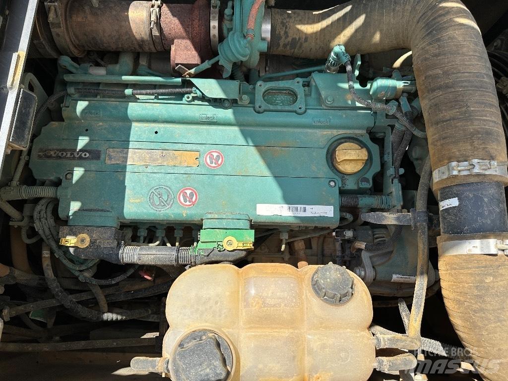 Volvo EC 220 E L Верижен екскаватор
