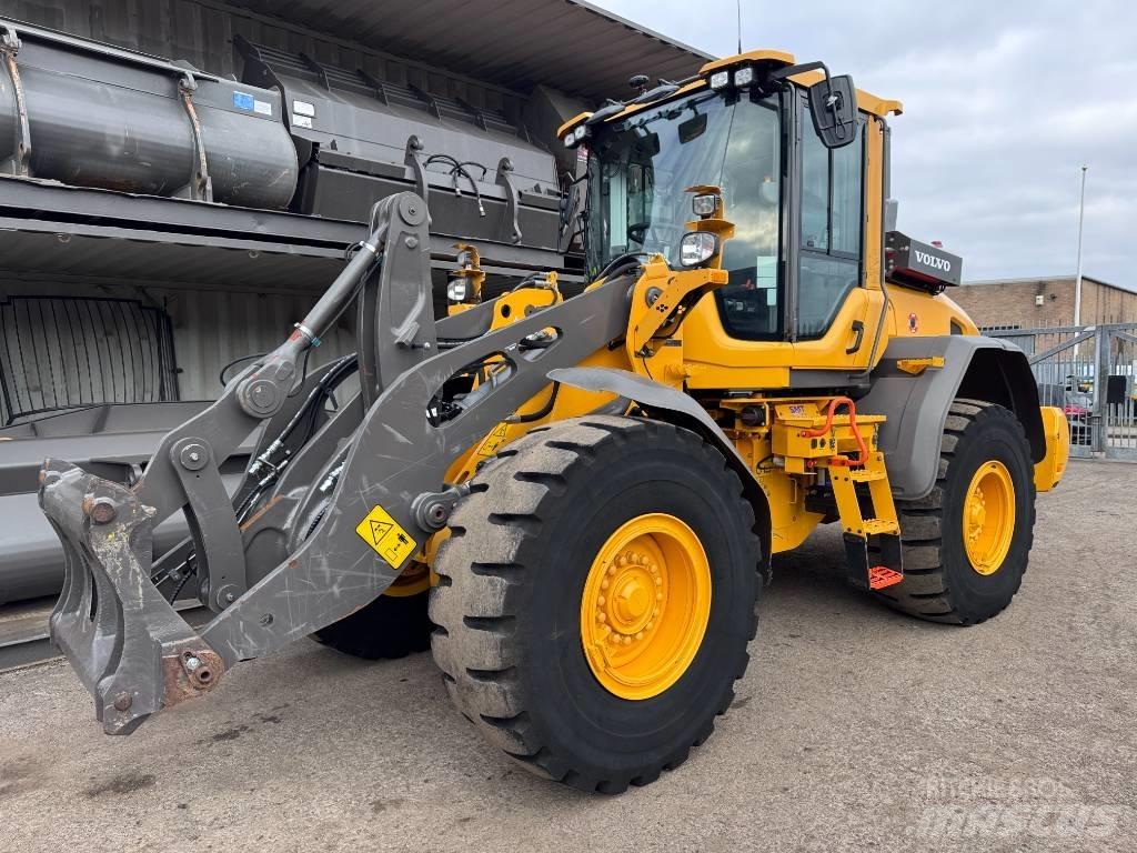 Volvo L90H Колесни товарачи