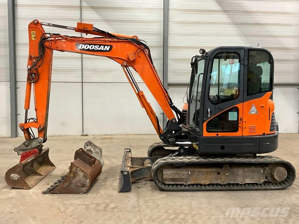 Doosan DX 63-3 Мини екскаватори < 7 т