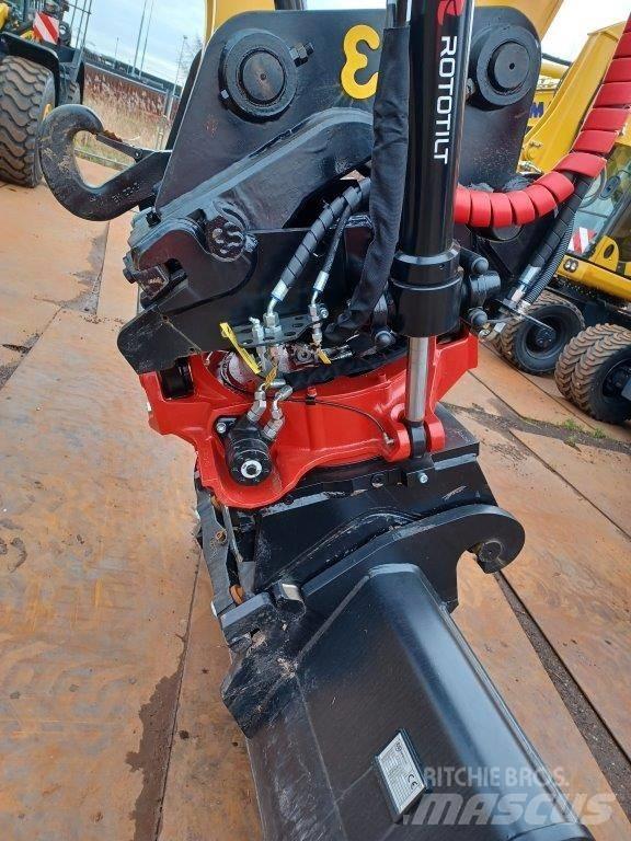Komatsu PW180-11E0 Колесни екскаватори