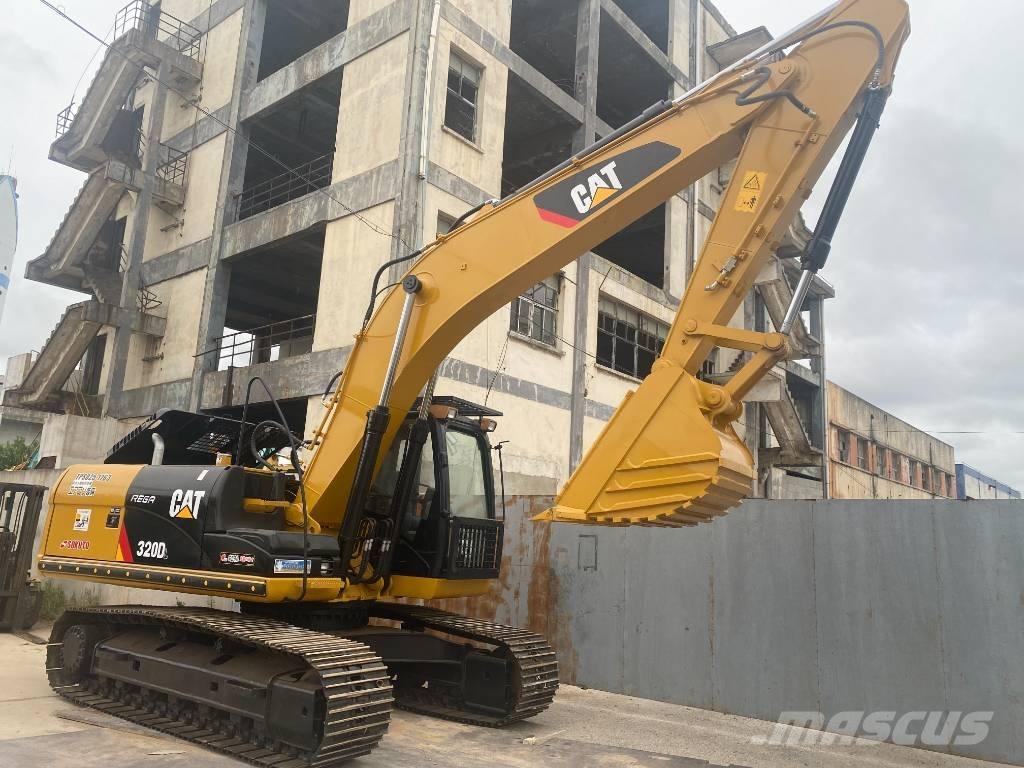 CAT 320 D Верижен екскаватор