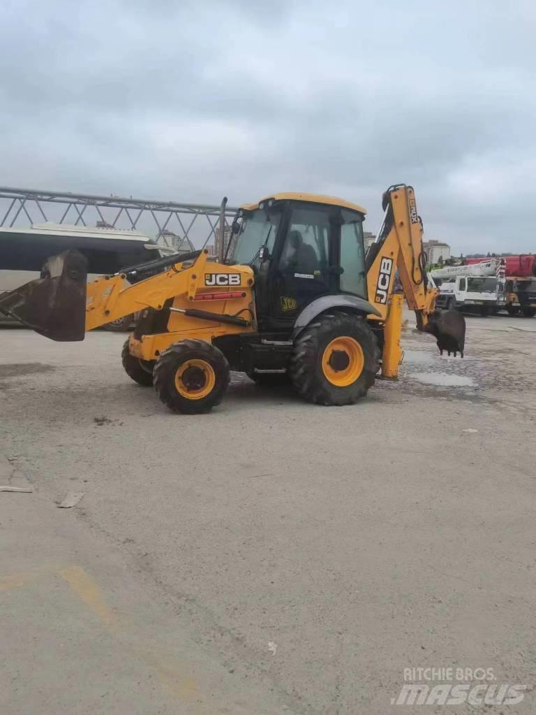 JCB 3cx Товарач със заден ексватор