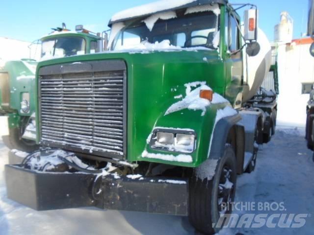 Freightliner FLC 112 Други