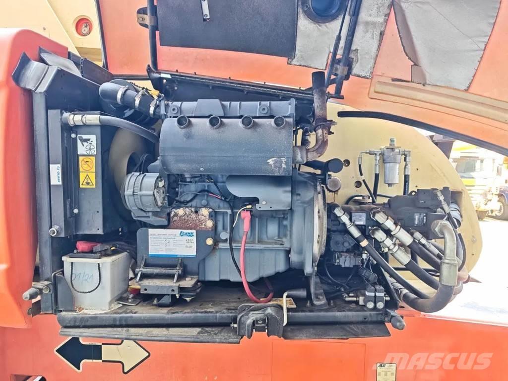 JLG 860 SJ Ножични работни платформи