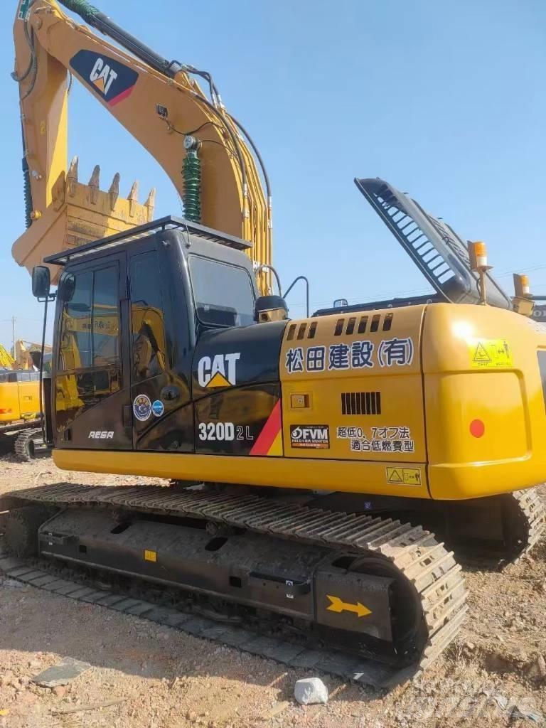 CAT 320D2L Верижен екскаватор