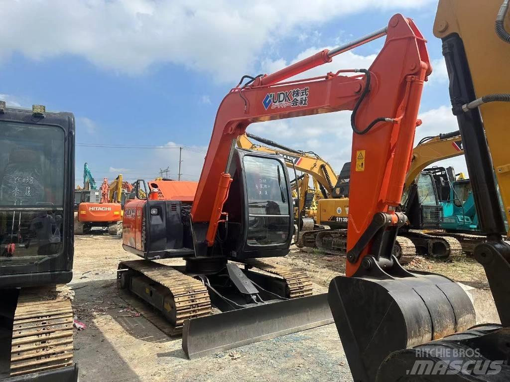 Hitachi ZX 75 Средни екскаватори 7т - 12т