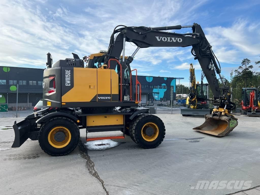 Volvo EWR150E Колесни екскаватори