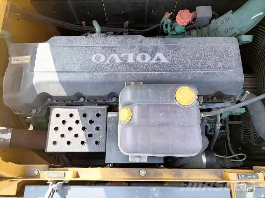 Volvo EC 380 D Верижен екскаватор