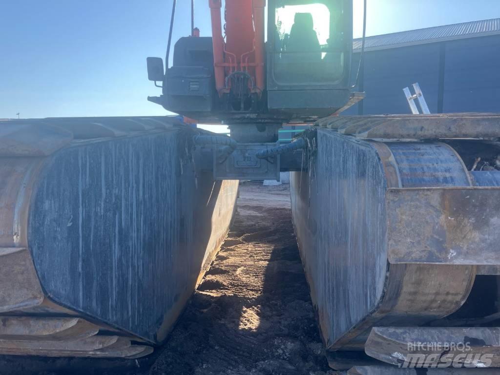 Hitachi ZX 130LCN Багери амфибии