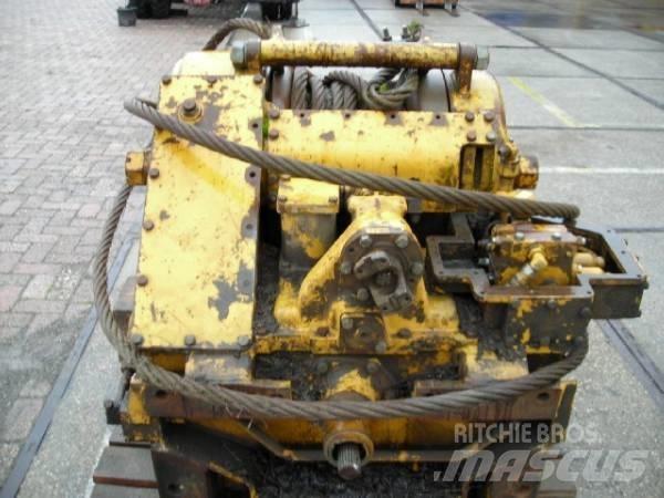 Komatsu D65E WINCH Други компоненти