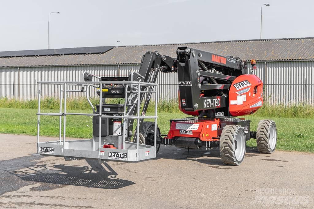 Manitou 160 ATJ e Съчленени стрелови подемници