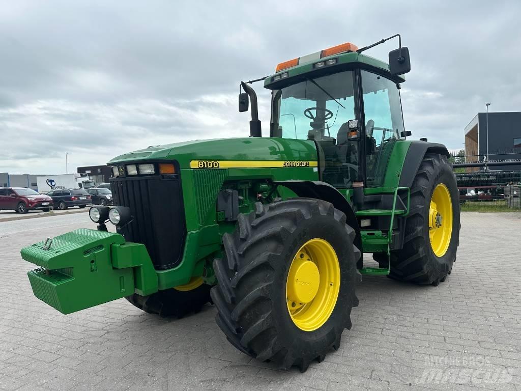 John Deere 8100 Трактори