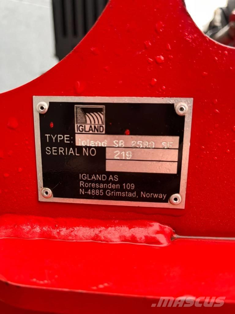 Igland SB 2580 Снегохвъргачки
