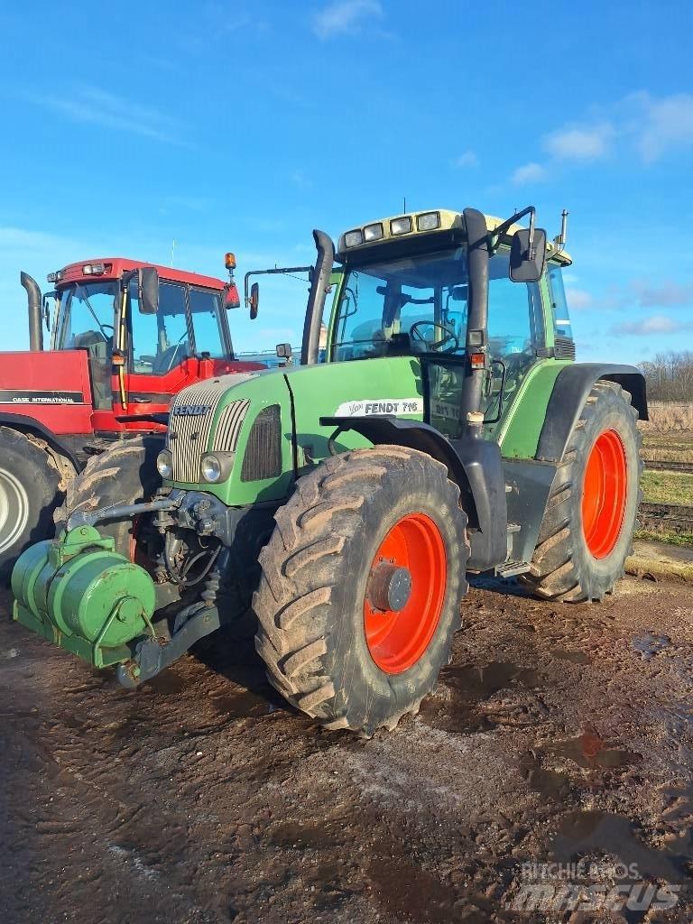 Fendt 716 Vario Трактори