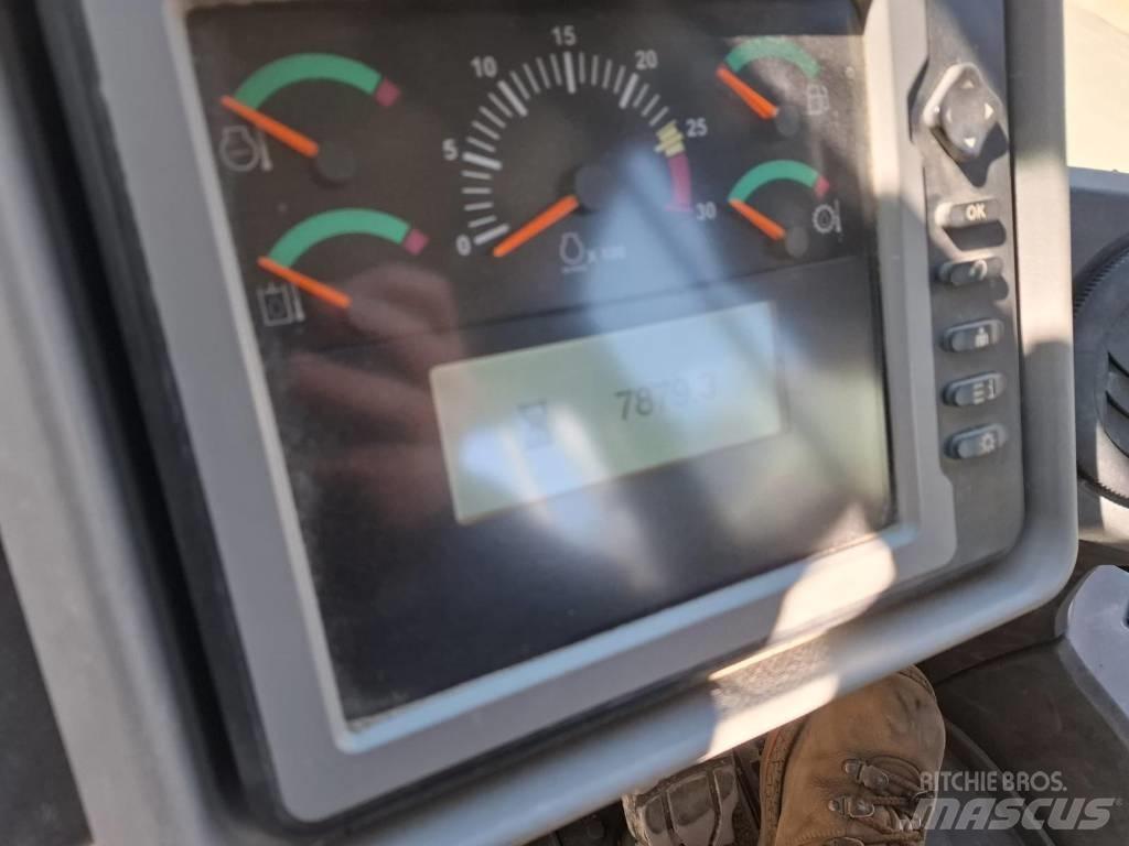CAT 966K Колесни товарачи