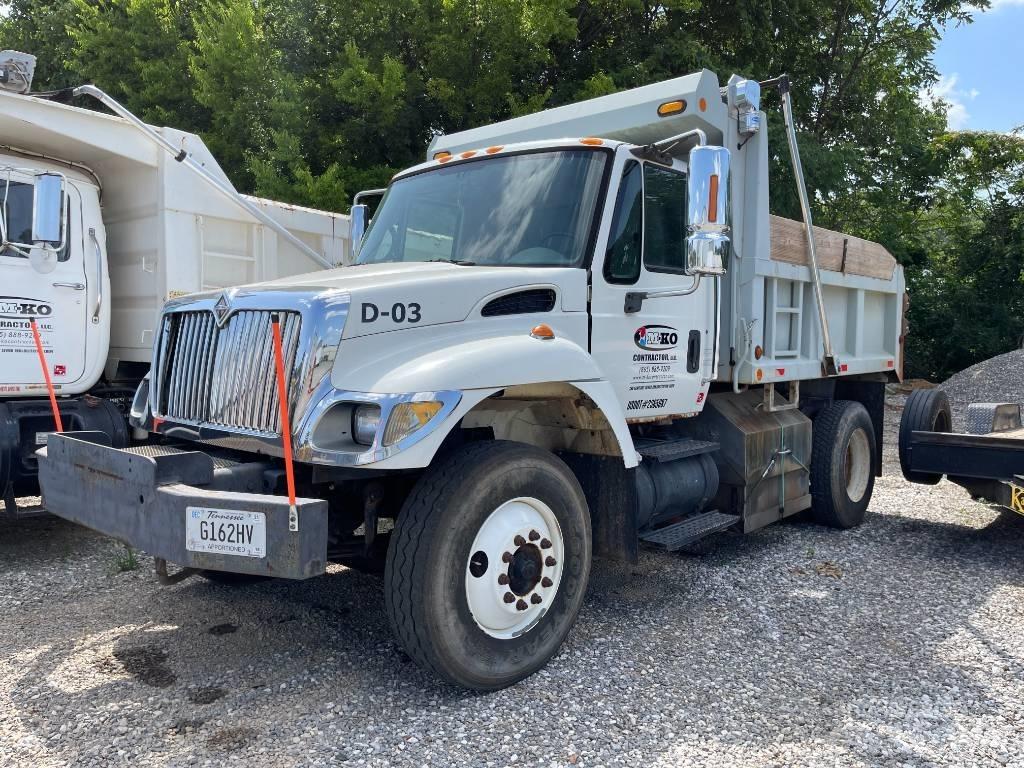 International 7300 Самосвал