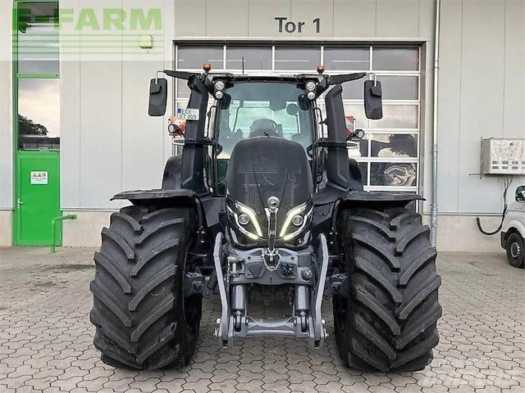 Valtra q305 Трактори