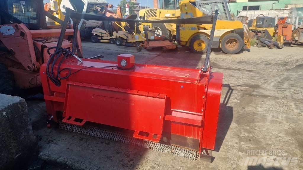 CAT ASV RC100 Мини товарачи
