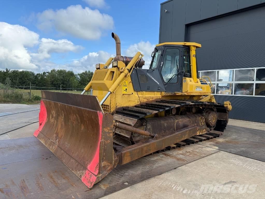 Komatsu D 65 PX-12 Верижни булдозери
