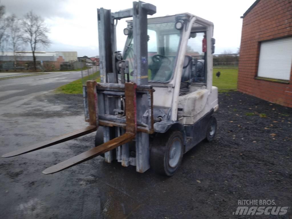 Hyster H 3.00 FT Камиони с АГУ