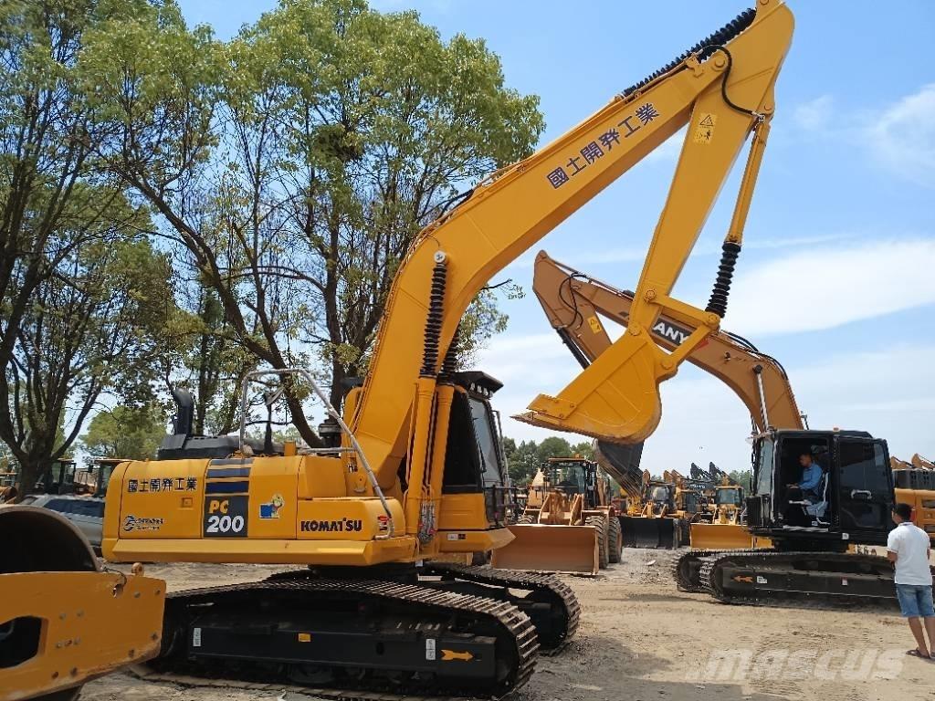 Komatsu PC 200-8 Верижен екскаватор