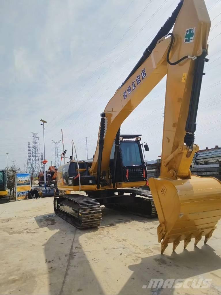 CAT 320 D 2 Средни екскаватори 7т - 12т