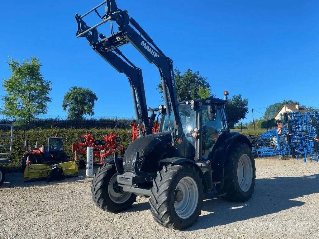 Valtra N134  HiTECH Трактори