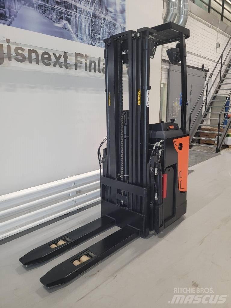 Rocla SST 16 ACI Самоходни товарачи