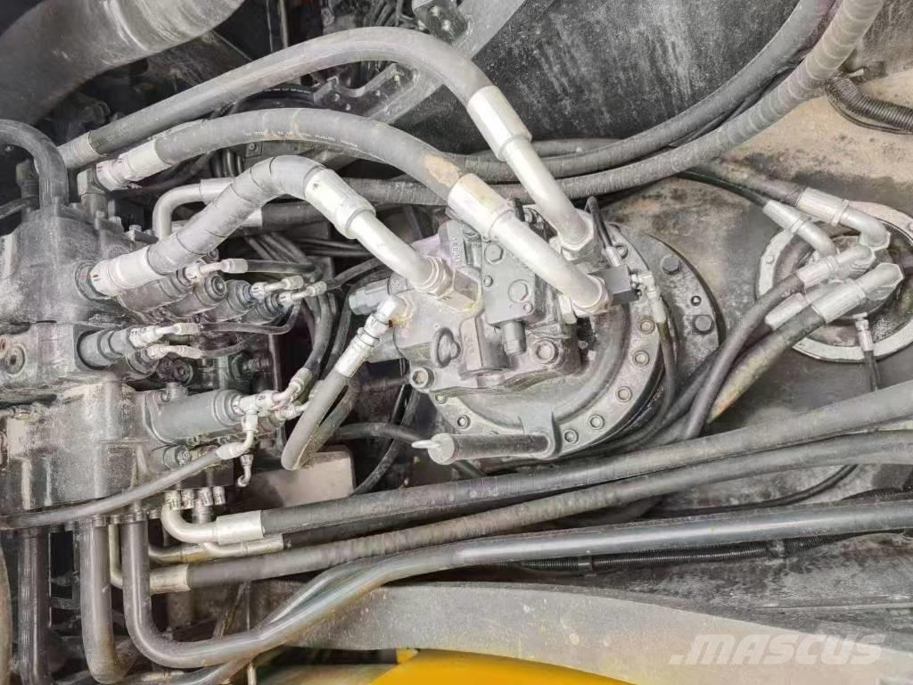 Volvo 240 Верижен екскаватор