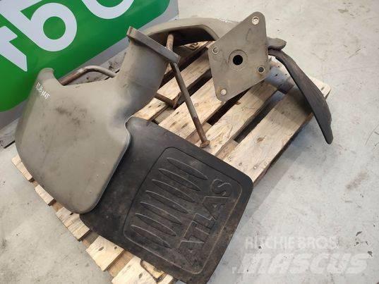 Atlas AR 65 fender Кабина