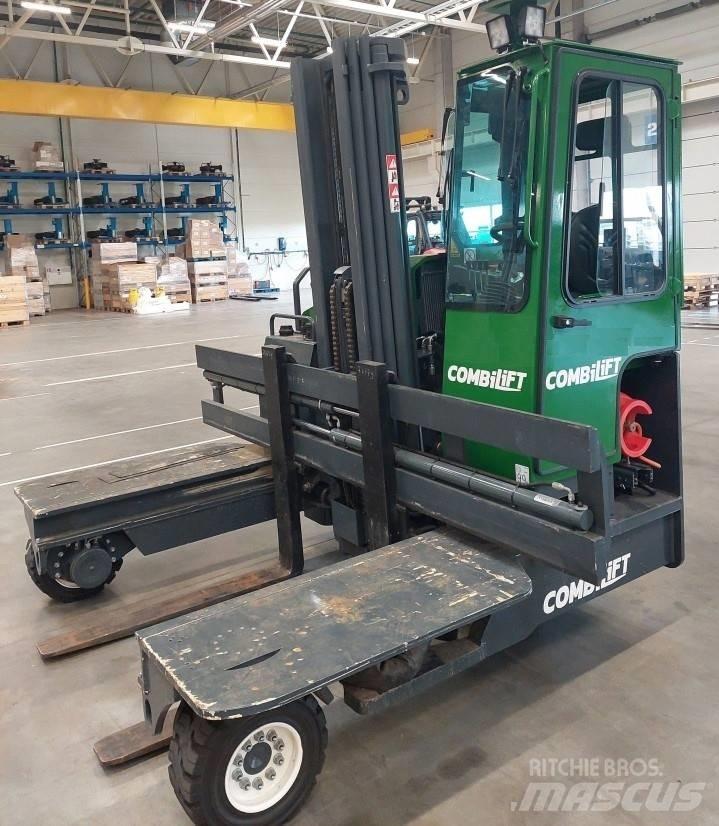 Combilift C 4000 LPG Повдигач с движение в 4 посоки