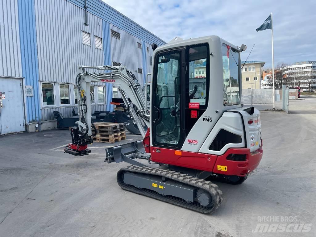 Takeuchi TB 225 Мини екскаватори < 7 т