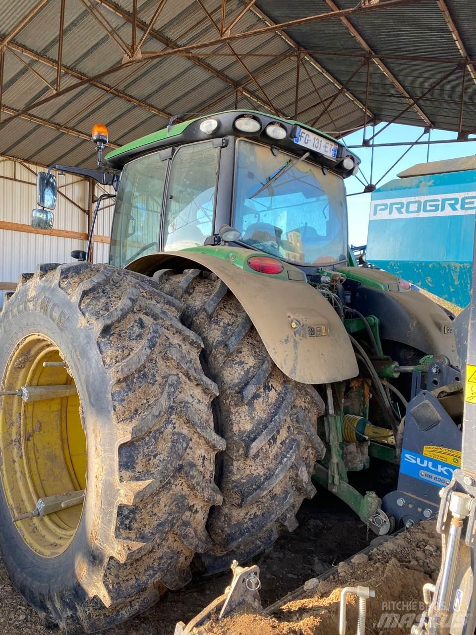 John Deere 6155R Трактори