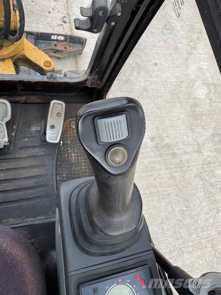 CAT 301.7 D Мини екскаватори < 7 т