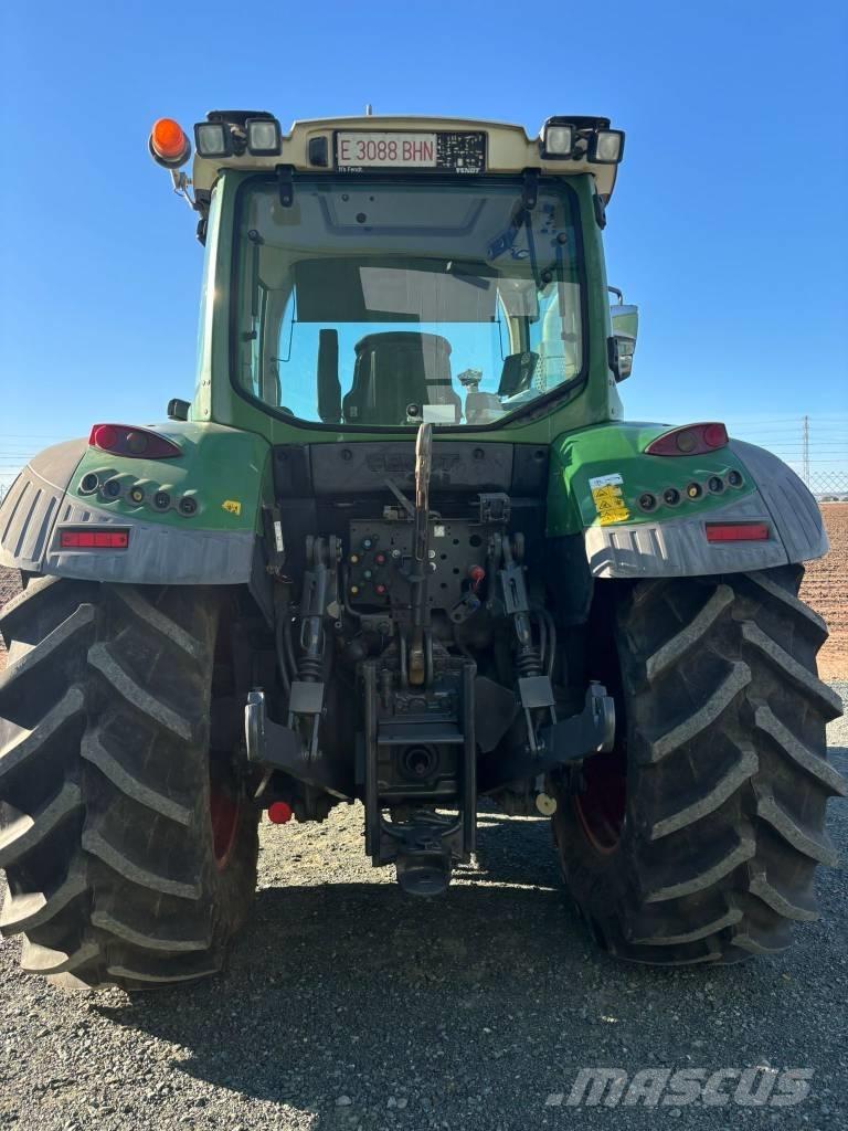 Fendt 512 Power Plus Трактори