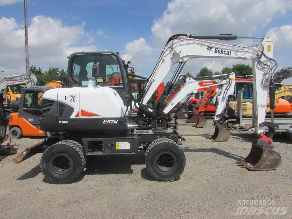 Bobcat E 57 W Колесни екскаватори