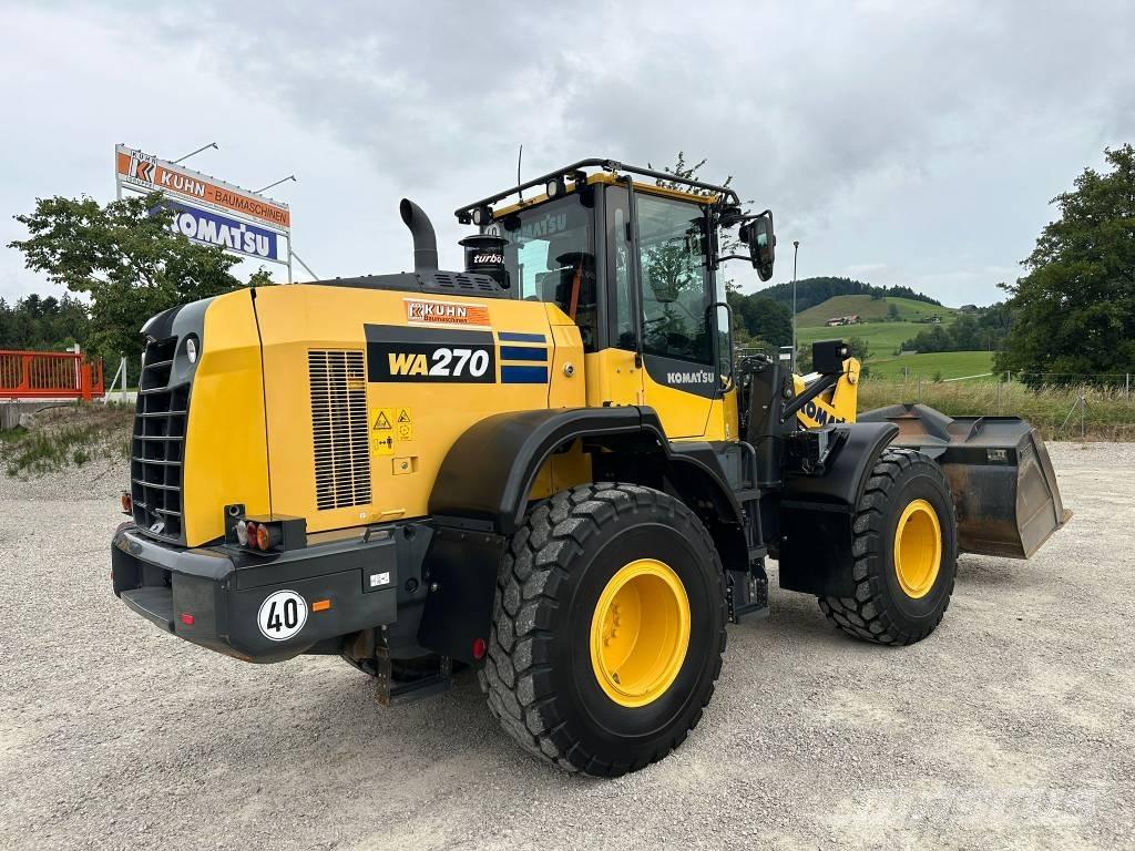 Komatsu WA 270-8 Колесни товарачи